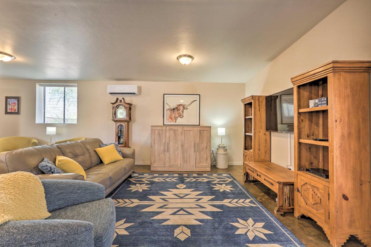 Oro Valley Retreat With Pool, Spa And Rooftop Views! Bagian luar foto