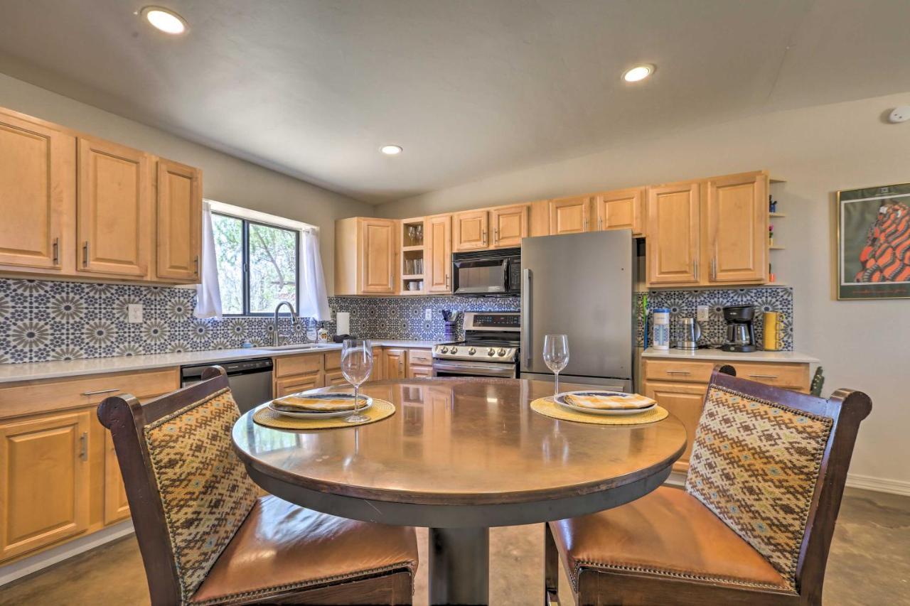 Oro Valley Retreat With Pool, Spa And Rooftop Views! Bagian luar foto