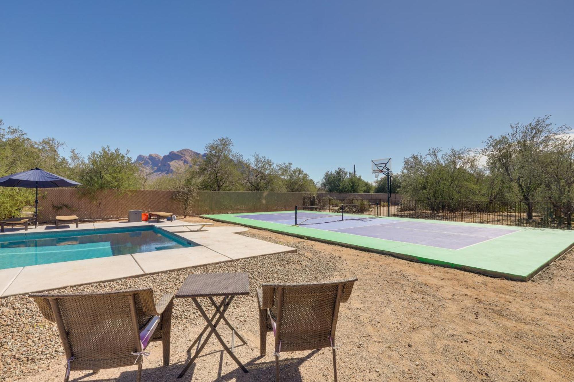 Oro Valley Retreat With Pool, Spa And Rooftop Views! Bagian luar foto